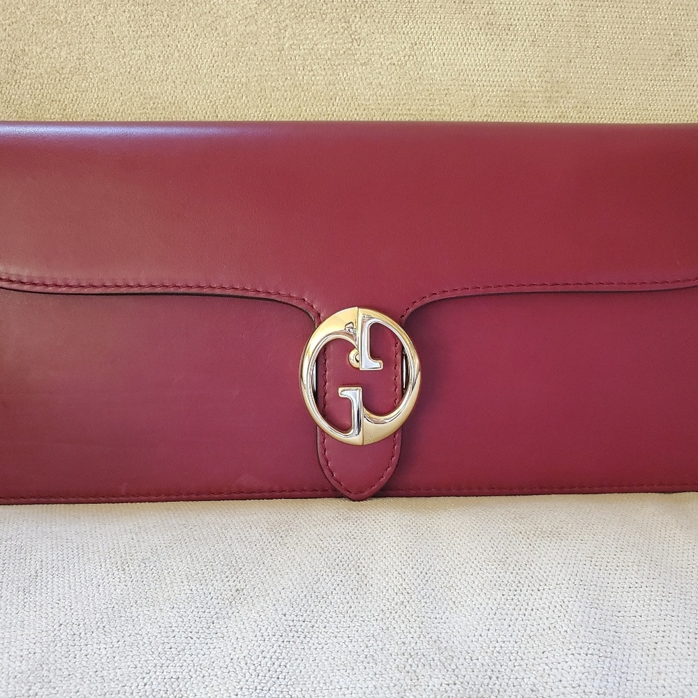 Gucci clutch